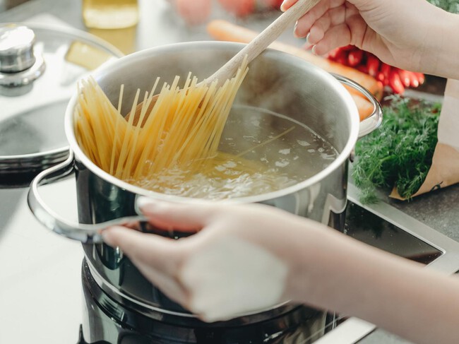 Pasta en una olla 