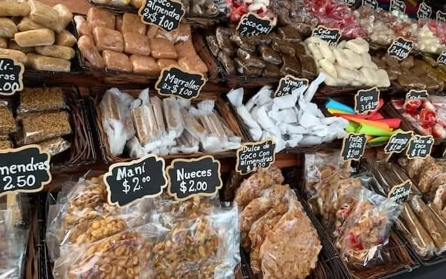 souvenir de dulces tipicos